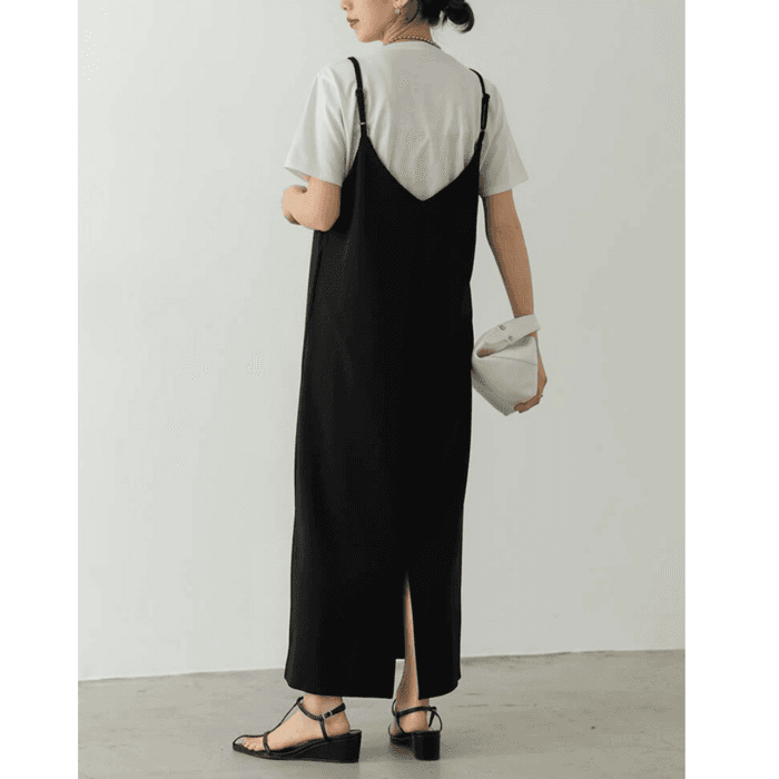 骨格ナチュラルスリット入りキャミワンピース