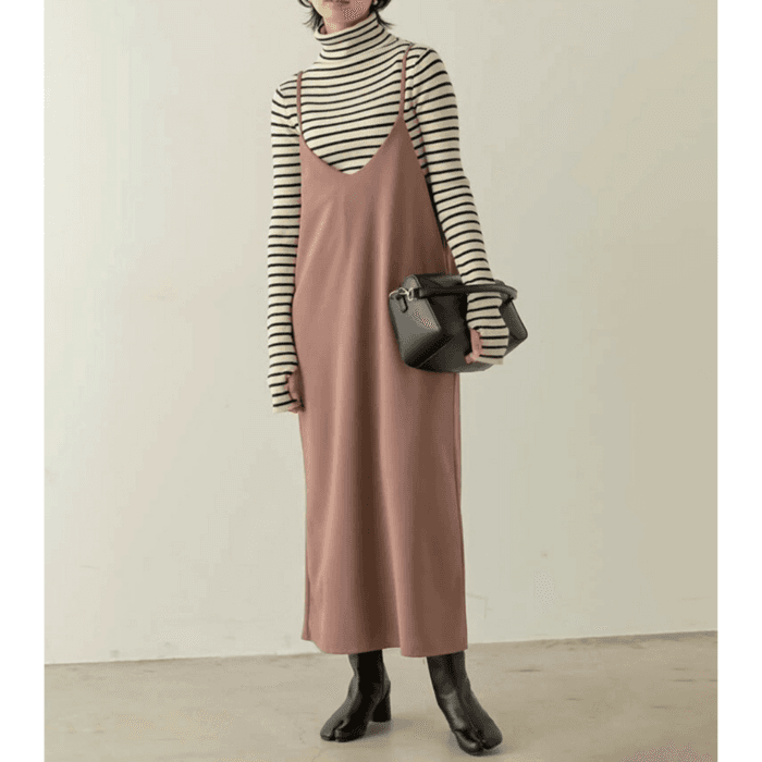 骨格ナチュラルスリット入りキャミワンピース