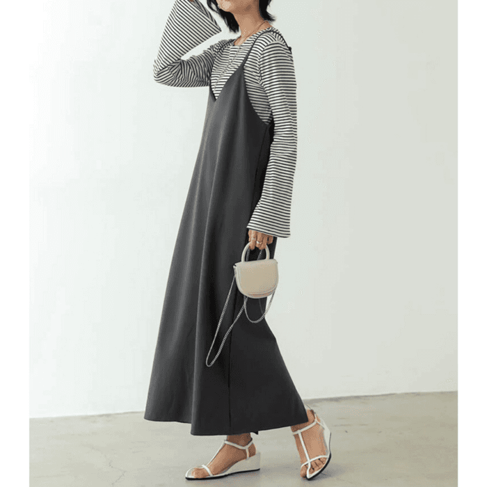 骨格ナチュラルスリット入りキャミワンピース