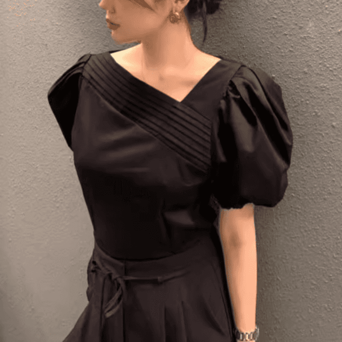 骨格ナチュラルフロントタックパフスリーブブラウス