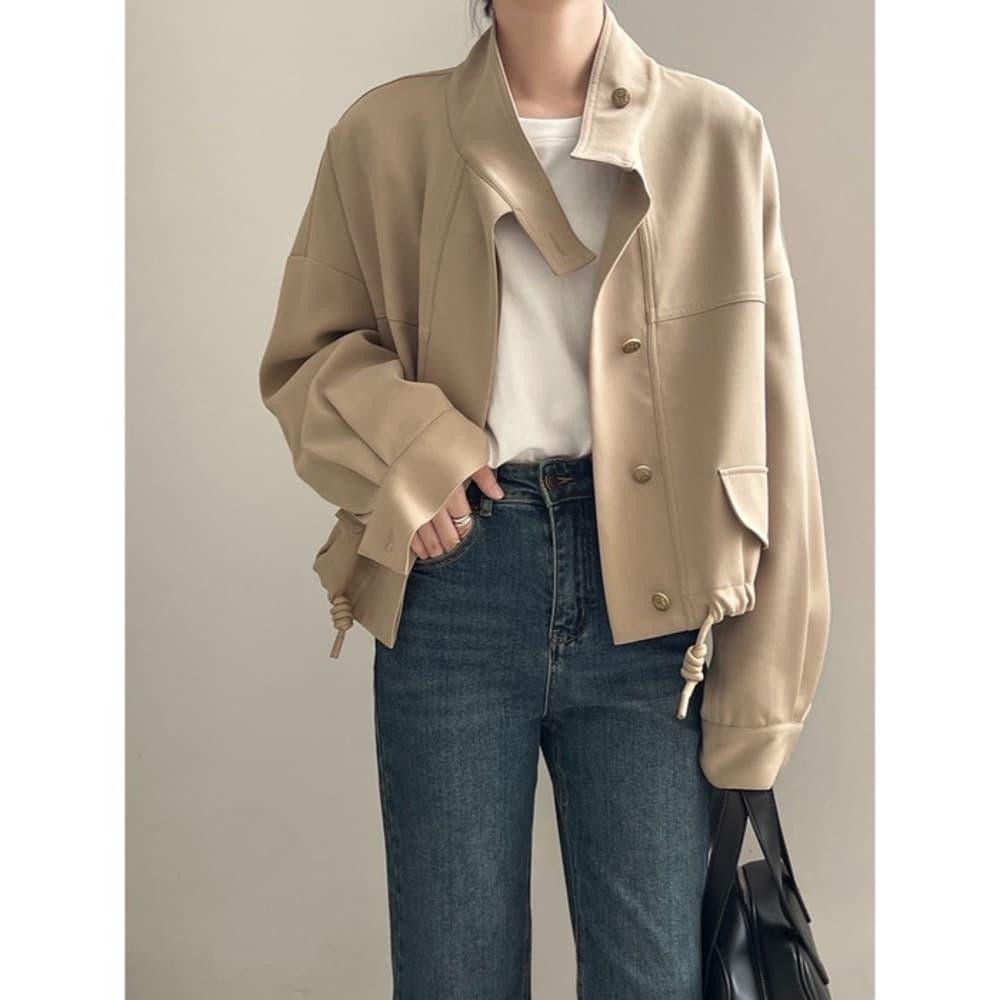 骨格ナチュラルショート丈アウター