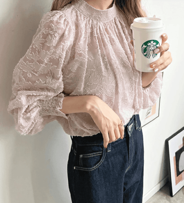 骨格ナチュラルシアー花柄ブラウストップス