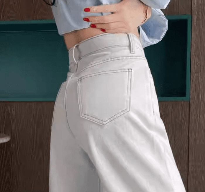 骨格ナチュラル裾切り替えホワイトデニムパンツ