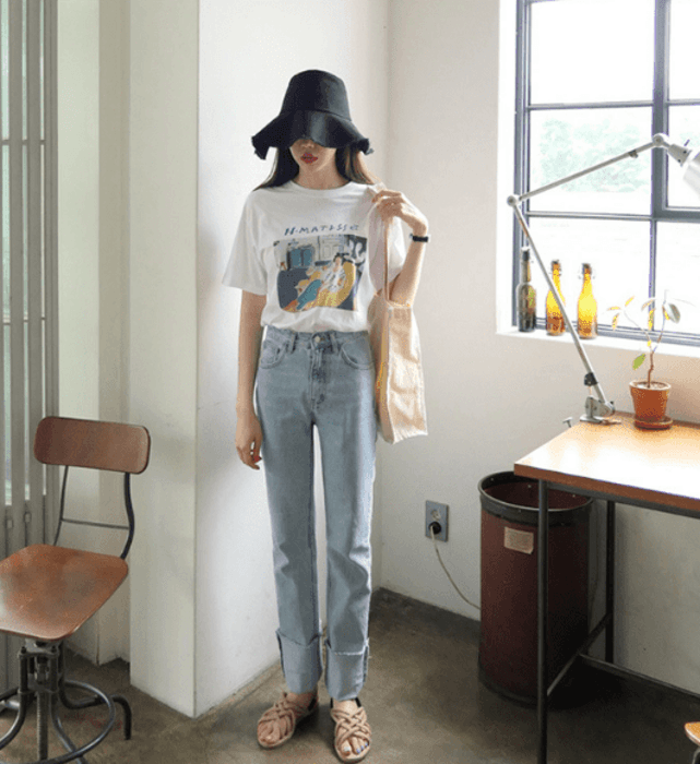 骨格ナチュラルアートプリントTシャツ