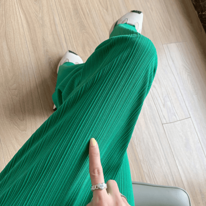 骨格ナチュラルアイスシルクリブプリーツワイドパンツ
