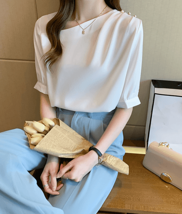 骨格ナチュラルアシンメトリーカラーブラウス