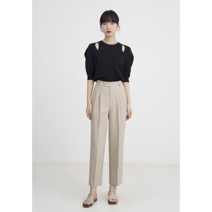 骨格ナチュラルストレートパンツ