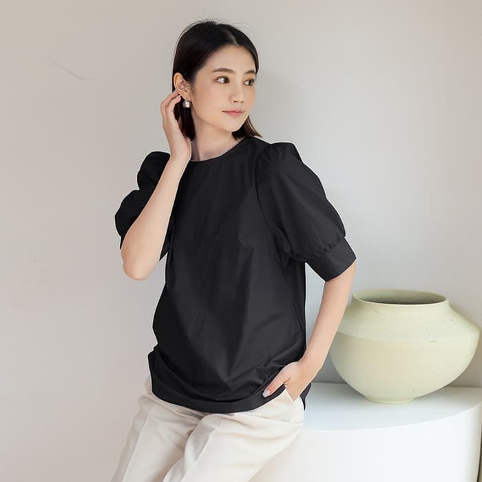 骨格ナチュラルパフスリーブトップス