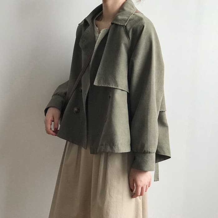 骨格ナチュラルショート丈トレンチコート