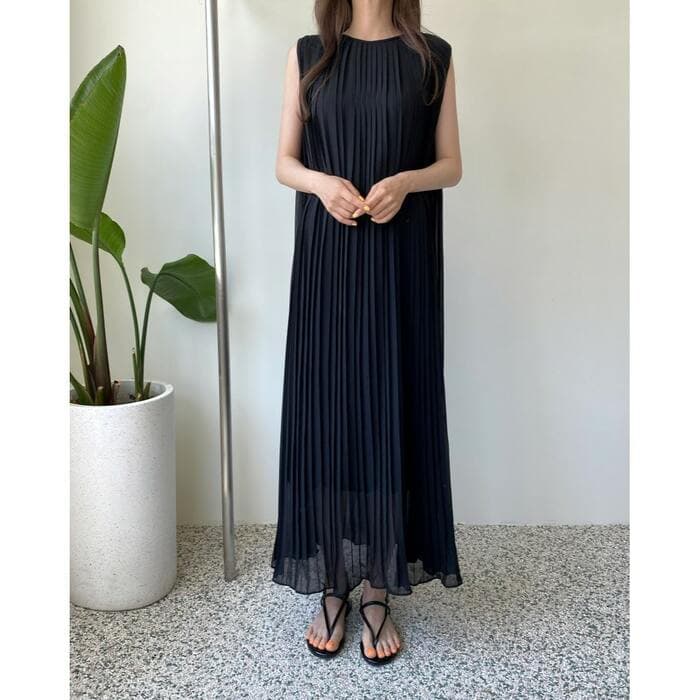 骨格ナチュラルシフォンプリーツロングワンピース