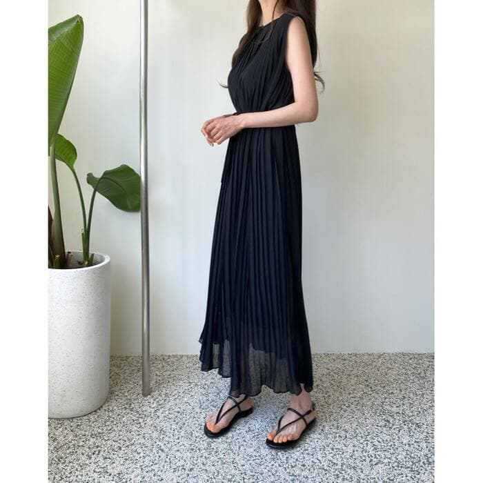 骨格ナチュラルシフォンプリーツロングワンピース
