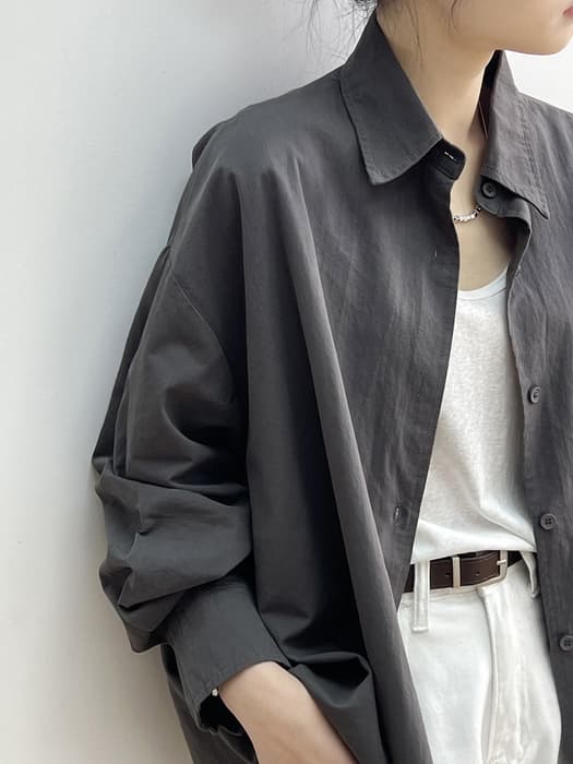 骨格ナチュラルスタイルカジュアルシャツ