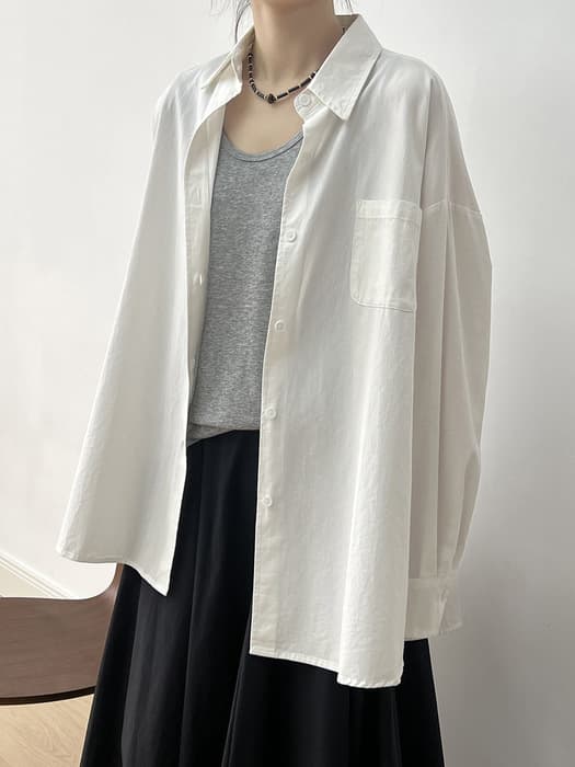 骨格ナチュラルスタイルカジュアルシャツ