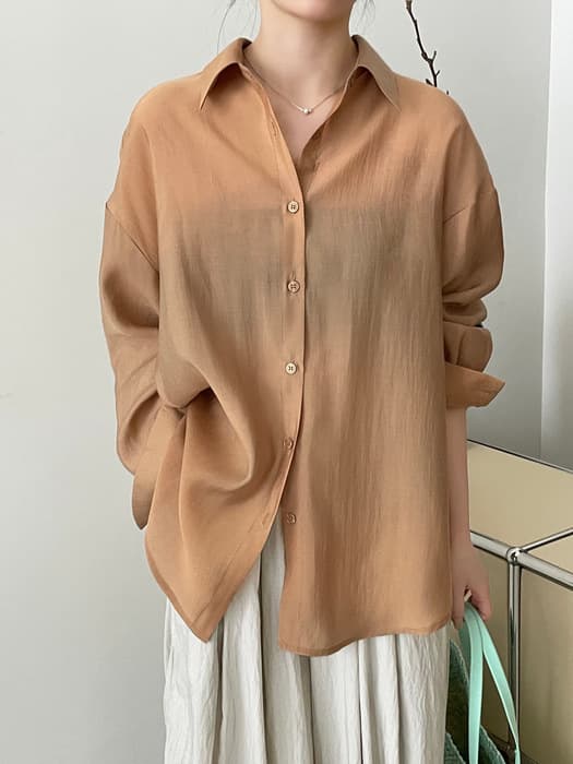 骨格ナチュラルバックオープンシアーシャツ