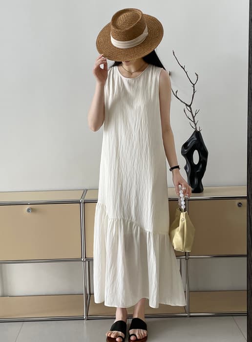 骨格ナチュラルノースリーブロングワンピース