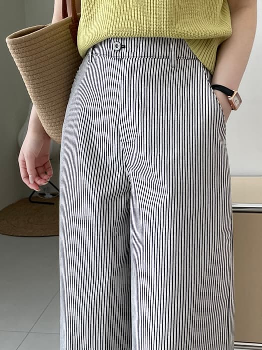 骨格ナチュラルストライプストレートパンツ