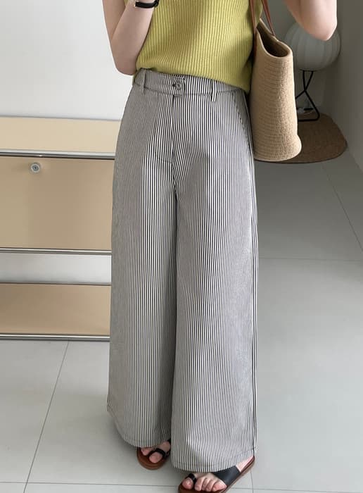 骨格ナチュラルストライプストレートパンツ