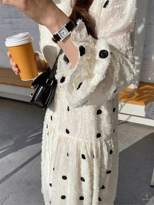 骨格ナチュラルドット柄ワンピース