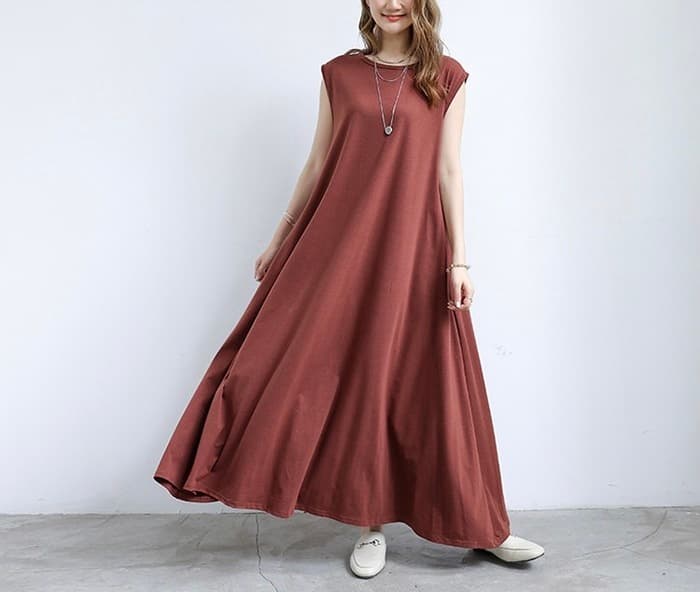 骨格ナチュラルフレアポケット付ワンピース