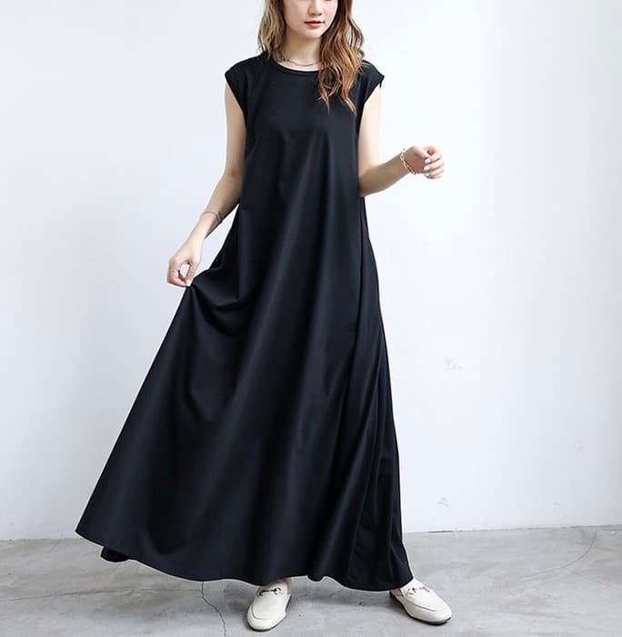 骨格ナチュラルフレアポケット付ワンピース