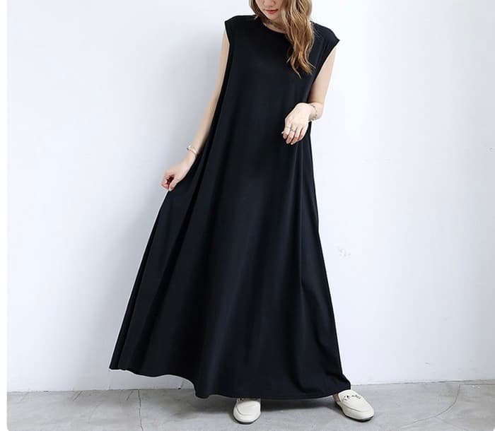 骨格ナチュラルフレアポケット付ワンピース