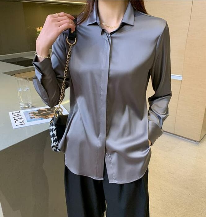 骨格ナチュラルオフィスブラウストップス