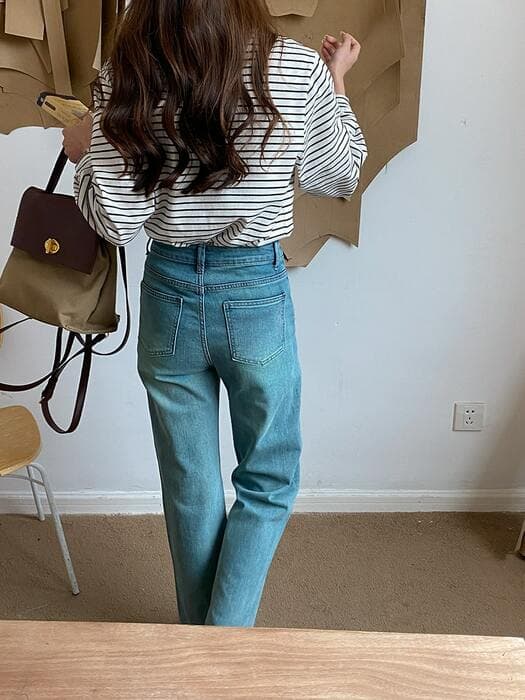 骨格ナチュラルストレートデニムパンツ