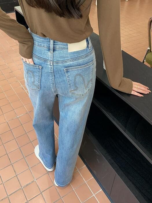 骨格ナチュラルワイドウォッシュデニムパンツ