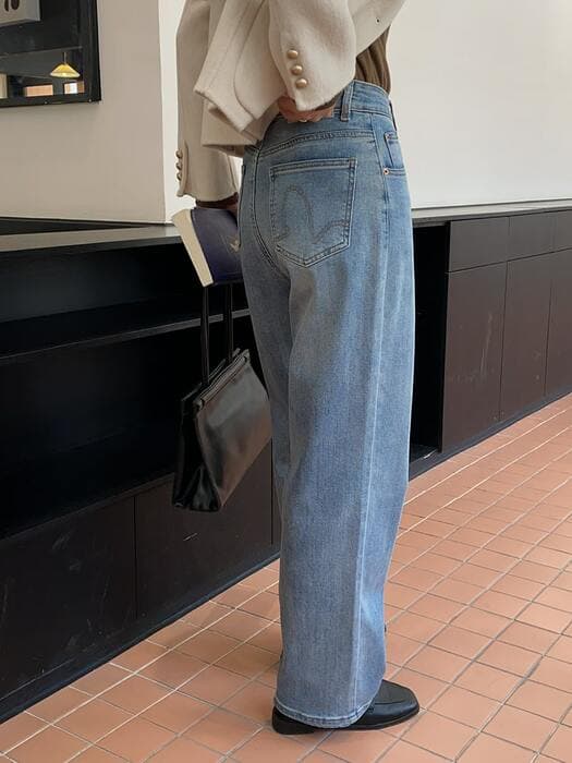 骨格ナチュラルワイドウォッシュデニムパンツ