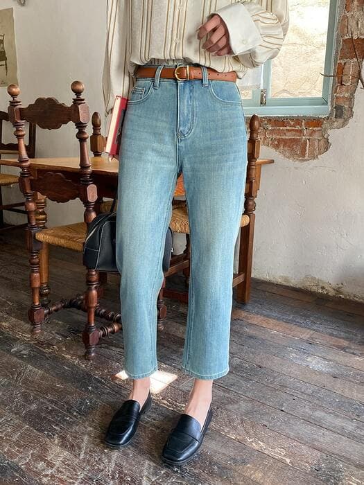 骨格ナチュラルクロップドデニムパンツ
