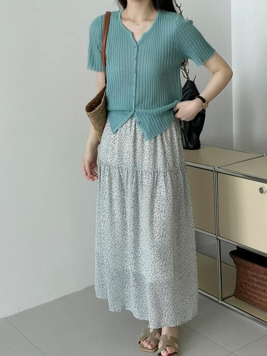 骨格ナチュラル花柄スカート