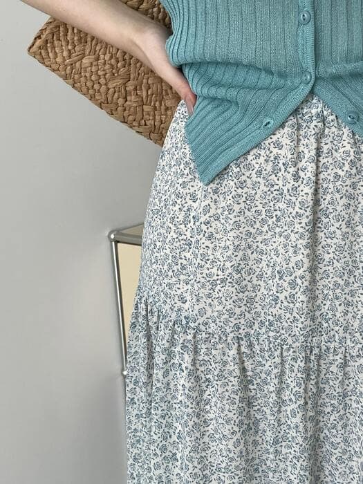 骨格ナチュラル花柄スカート