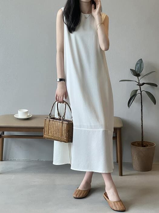 骨格ナチュラルラウンドネックノースリーブワンピース
