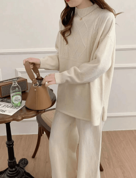 骨格ナチュラルオーバーサイズニット+ニットパンツセットアップ