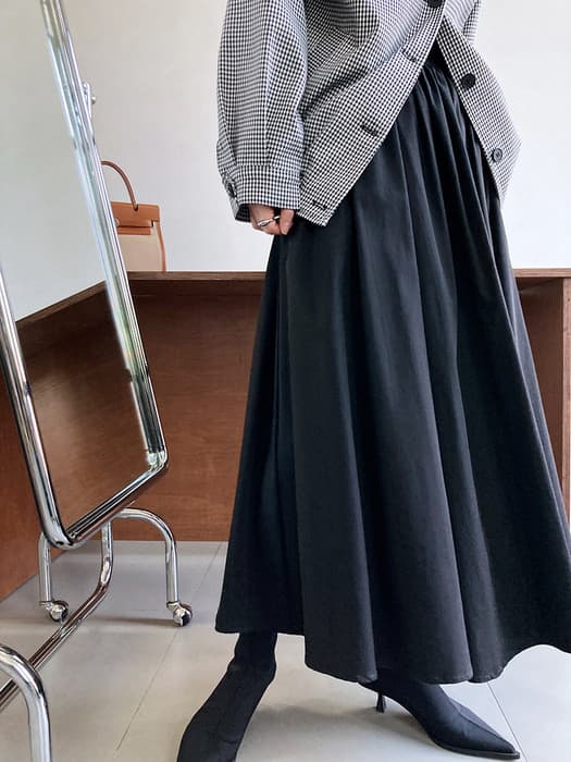 骨格ナチュラルオーバーフレアスカート