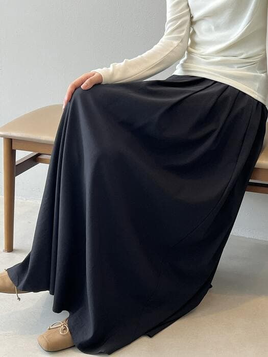 骨格ナチュラルAラインプリーツロングスカート