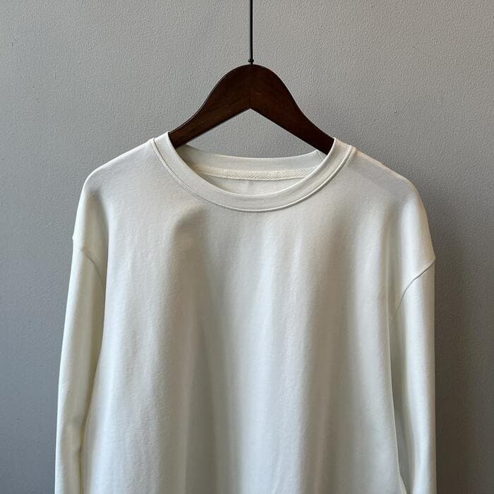 骨格ナチュラルラウンドネック長袖Tシャツ