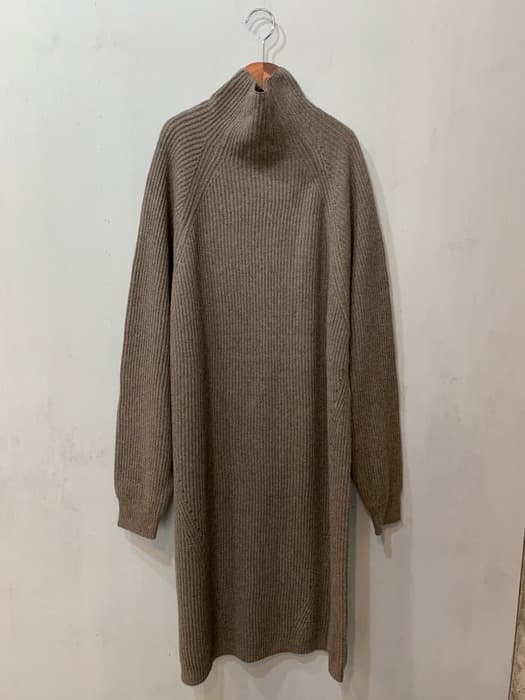 骨格ナチュラルリブニットロングワンピース