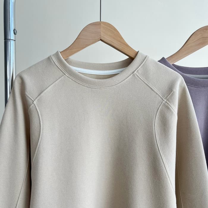 骨格ナチュラルラウンドネックオーバーサイズトップス