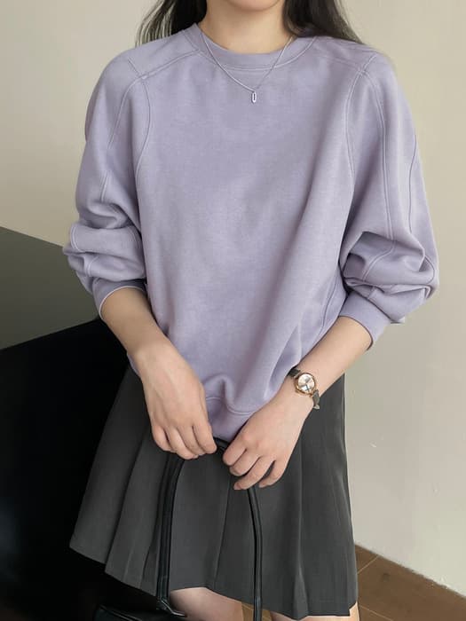 骨格ナチュラルラウンドネックオーバーサイズトップス