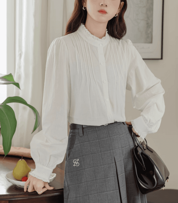骨格ナチュラルフリルネックホワイトシャツトップス