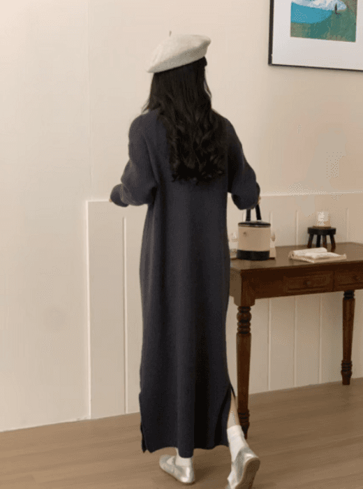 骨格ナチュラルスリット入りオーバーニットワンピース