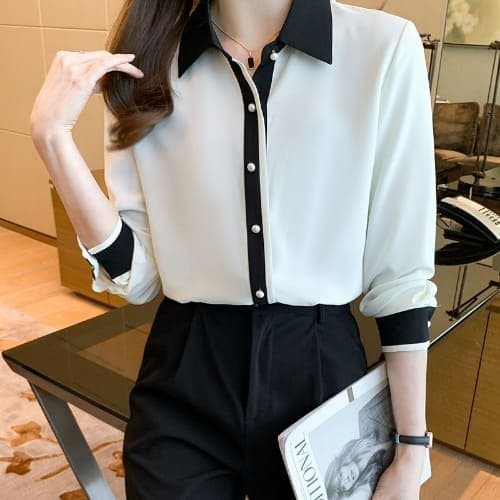 骨格ナチュラル 配色ブラウストップス