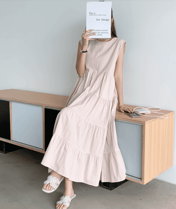 骨格ナチュラルノースリーブティアードワンピース