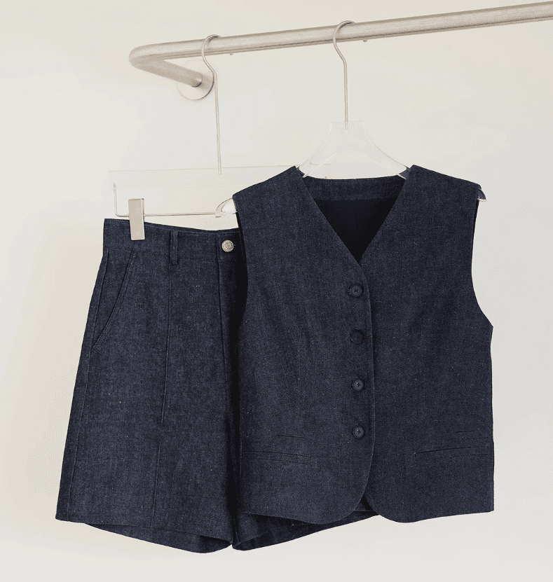 骨格ナチュラルデニムVネックベスト&センタープレスショートパンツ