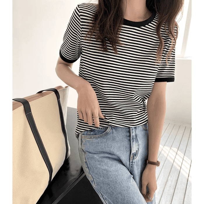 骨格ナチュラルラウンドネックボーダーTシャツトップス