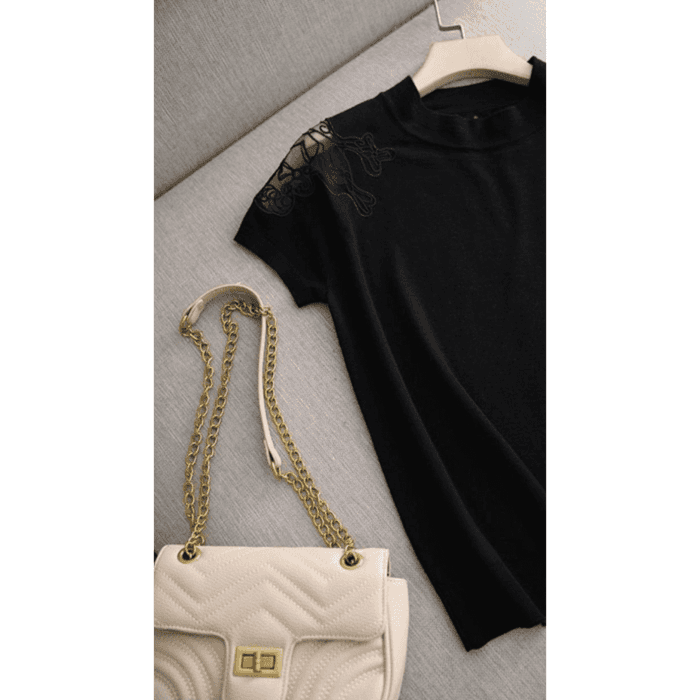 骨格ナチュラルショルダーレースTシャツトップス